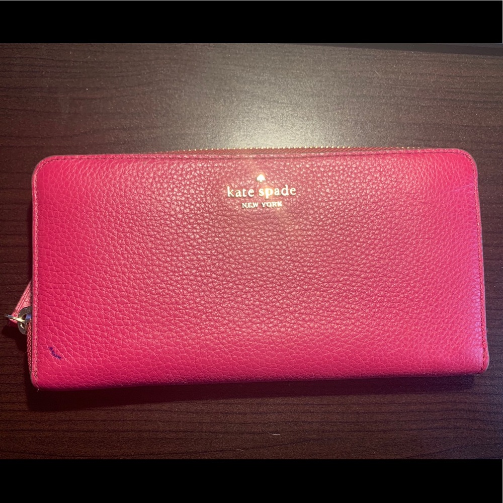Kate Spade Pebbled Leather Zippy Wallet